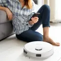 TESLA RoboStar iQ660 - Laser-Roboterstaubsauger